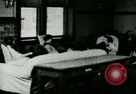 Immagine di Le donne dipendenti United States USA, 1918, secondo 17 filmato di repertorio 65675066337