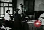 Immagine di Le donne dipendenti United States USA, 1918, secondo 23 filmato di repertorio 65675066337