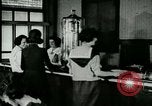 Immagine di Le donne dipendenti United States USA, 1918, secondo 30 filmato di repertorio 65675066337