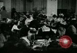 Immagine di Le donne dipendenti United States USA, 1918, secondo 56 filmato di repertorio 65675066337