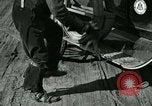 Standbild Telefon Kabel instandsetzen United States USA, 1918, aus Sekunde 30 historischem Filmmaterial Videoclip 65675066341