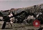 Standbild Zerstörte deutsche Kampfflugzeuge Tunis Tunesien, 1943, aus Sekunde 29 historischem Filmmaterial Videoclip 65675066356