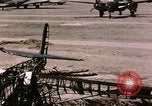Standbild Zerstörte deutsche Kampfflugzeuge Tunis Tunesien, 1943, aus Sekunde 60 historischem Filmmaterial Videoclip 65675066356