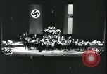 Standbild Krieg relief Konzert Berlin Deutschland, 1943, aus Sekunde 6 historischem Filmmaterial Videoclip 65675066365