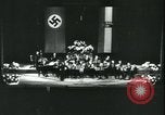 Standbild Krieg relief Konzert Berlin Deutschland, 1943, aus Sekunde 7 historischem Filmmaterial Videoclip 65675066365