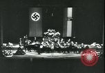 Standbild Krieg relief Konzert Berlin Deutschland, 1943, aus Sekunde 15 historischem Filmmaterial Videoclip 65675066365