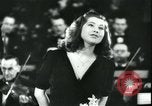 Standbild Krieg relief Konzert Berlin Deutschland, 1943, aus Sekunde 22 historischem Filmmaterial Videoclip 65675066365