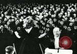 Standbild Krieg relief Konzert Berlin Deutschland, 1943, aus Sekunde 37 historischem Filmmaterial Videoclip 65675066365