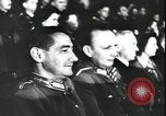 Standbild Krieg relief Konzert Berlin Deutschland, 1943, aus Sekunde 43 historischem Filmmaterial Videoclip 65675066365