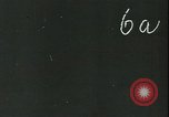 Standbild Deutsche Kriegsarbeiter in der Munitionsfabrik Deutschland, 1944, aus Sekunde 1 historischem Filmmaterial Videoclip 65675066373