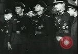 Standbild Deutsche Kriegsarbeiter in der Munitionsfabrik Deutschland, 1944, aus Sekunde 27 historischem Filmmaterial Videoclip 65675066373