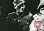 Standbild Deutsche Kriegsarbeiter in der Munitionsfabrik Deutschland, 1944, aus Sekunde 54 historischem Filmmaterial Videoclip 65675066373