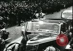Image Philippe PETAIN visites victimes Lyon France, 1944, de la seconde 31 séquences d'archives historiques vidéo 65675066374