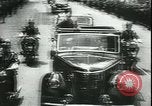 Image Philippe PETAIN visites victimes Lyon France, 1944, de la seconde 33 séquences d'archives historiques vidéo 65675066374