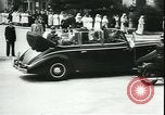 Image Philippe PETAIN visites victimes Lyon France, 1944, de la seconde 52 séquences d'archives historiques vidéo 65675066374