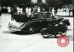 Image Philippe PETAIN visites victimes Lyon France, 1944, de la seconde 54 séquences d'archives historiques vidéo 65675066374
