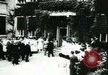 Image Philippe PETAIN visites victimes Lyon France, 1944, de la seconde 56 séquences d'archives historiques vidéo 65675066374