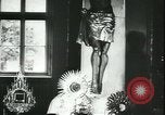 Standbild katholische Reliquien Zweiten Weltkrieg in  Polen Kowel Polen, 1944, aus Sekunde 3 historischem Filmmaterial Videoclip 65675066375