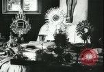 Standbild katholische Reliquien Zweiten Weltkrieg in  Polen Kowel Polen, 1944, aus Sekunde 6 historischem Filmmaterial Videoclip 65675066375