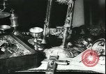 Standbild katholische Reliquien Zweiten Weltkrieg in  Polen Kowel Polen, 1944, aus Sekunde 34 historischem Filmmaterial Videoclip 65675066375