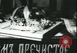 Standbild katholische Reliquien Zweiten Weltkrieg in  Polen Kowel Polen, 1944, aus Sekunde 38 historischem Filmmaterial Videoclip 65675066375