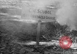 Immagine di Gas corso ostacolo Maryland United States USA, 1943, secondo 55 filmato di repertorio 65675066397