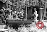 Immagine di Gas corso ostacolo Maryland United States USA, 1943, secondo 13 filmato di repertorio 65675066399