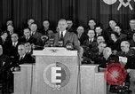 Immagine di Army-Navy "E" Award Edgewood Arsenal Maryland USA, 1942, secondo 37 filmato di repertorio 65675066404