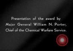 Immagine di Army-Navy "E" Award Edgewood Arsenal Maryland USA, 1942, secondo 44 filmato di repertorio 65675066404