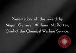 Immagine di Army-Navy "E" Award Edgewood Arsenal Maryland USA, 1942, secondo 47 filmato di repertorio 65675066404