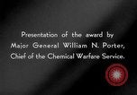 Immagine di Army-Navy "E" Award Edgewood Arsenal Maryland USA, 1942, secondo 52 filmato di repertorio 65675066404