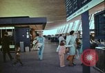 Image Washington Dulles Airport dans les années 1970 Washington DC USA, 1972, de la seconde 17 séquences d'archives historiques vidéo 65675066410