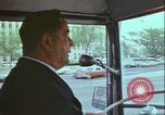Immagine di City tour bus Washington DC USA, 1972, secondo 20 filmato di repertorio 65675066413
