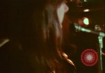 Standbild 1970s Hippies und Band Washington DC USA, 1972, aus Sekunde 43 historischem Filmmaterial Videoclip 65675066421