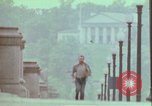 Image Homme en train de courir Washington DC USA, 1972, de la seconde 1 séquences d'archives historiques vidéo 65675066424