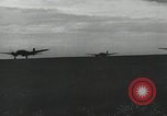 Standbild Nacht Bombenangriff von Deutschen er 111 Flugzeuge Russland Sowjetunion, 1941, aus Sekunde 10 historischem Filmmaterial Videoclip 65675066443