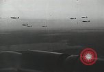 Standbild Nacht Bombenangriff von Deutschen er 111 Flugzeuge Russland Sowjetunion, 1941, aus Sekunde 36 historischem Filmmaterial Videoclip 65675066443