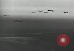 Standbild Nacht Bombenangriff von Deutschen er 111 Flugzeuge Russland Sowjetunion, 1941, aus Sekunde 45 historischem Filmmaterial Videoclip 65675066443
