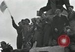 Standbild Sieg in Europa Tag London England Vereinigtes Königreich, 1945, aus Sekunde 34 historischem Filmmaterial Videoclip 65675066456