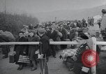 Standbild deutschen Flüchtlinge Sowjetunion, 1945, aus Sekunde 24 historischem Filmmaterial Videoclip 65675066468