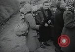 Standbild deutschen Flüchtlinge Sowjetunion, 1945, aus Sekunde 34 historischem Filmmaterial Videoclip 65675066468