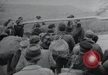 Standbild deutschen Flüchtlinge Sowjetunion, 1945, aus Sekunde 40 historischem Filmmaterial Videoclip 65675066468