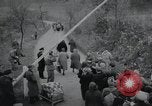 Standbild deutschen Flüchtlinge Sowjetunion, 1945, aus Sekunde 51 historischem Filmmaterial Videoclip 65675066468