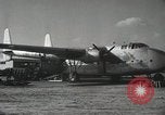 Standbild C-82-Paket United States USA, 1944, aus Sekunde 8 historischem Filmmaterial Videoclip 65675066479