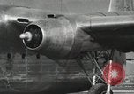Standbild C-82-Paket United States USA, 1944, aus Sekunde 37 historischem Filmmaterial Videoclip 65675066479