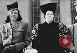Standbild Pariser designer kleider Paris Frankreich, 1944, aus Sekunde 28 historischem Filmmaterial Videoclip 65675066482