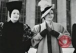Standbild Pariser designer kleider Paris Frankreich, 1944, aus Sekunde 30 historischem Filmmaterial Videoclip 65675066482