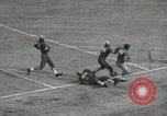 Image match de football Durham North Carolina USA, 1944, de la seconde 42 séquences d'archives historiques vidéo 65675066483