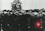 Immagine di Lenin la morte di Stalin e aumento di Mosca prove e grandi Purge La Russia Unione Sovietica, 1930, secondo 28 filmato di repertorio 65675066491