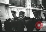 Standbild anti-kommunistischen Demonstrationen in Europa Osteuropa, 1956, aus Sekunde 3 historischem Filmmaterial Videoclip 65675066495